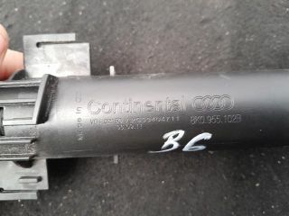 bontott AUDI A4 B8 Jobb Fényszórómosó Fúvóka