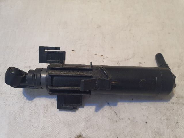 bontott AUDI A4 B8 Jobb Fényszórómosó Fúvóka