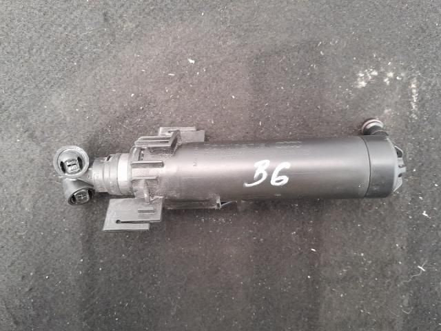 bontott AUDI A4 B8 Jobb Fényszórómosó Fúvóka