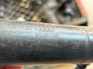 bontott AUDI A4 B8 Jobb Fényszórómosó Fúvóka