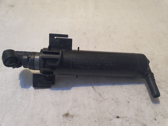 bontott AUDI A4 B8 Jobb Fényszórómosó Fúvóka