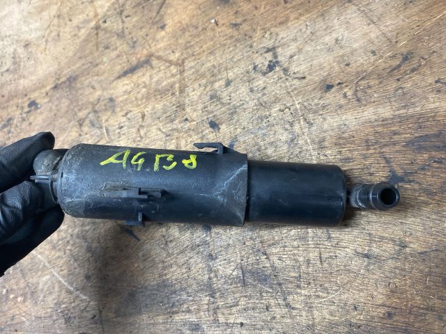 bontott AUDI A4 B8 Jobb Fényszórómosó Fúvóka