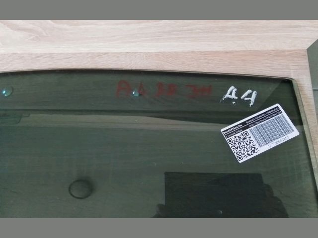 bontott AUDI A4 B8 Jobb hátsó Ablak
