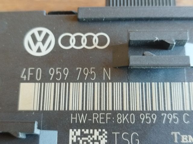 bontott AUDI A4 B8 Jobb hátsó Ablakemelő Elektronika