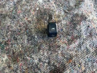 bontott AUDI A4 B8 Jobb hátsó Ablakemelő Kapcsoló