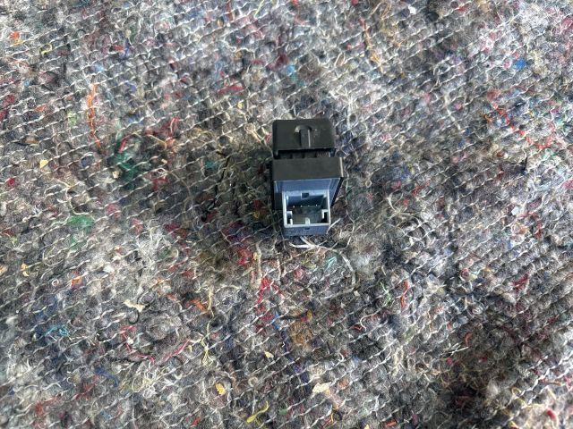 bontott AUDI A4 B8 Jobb hátsó Ablakemelő Kapcsoló