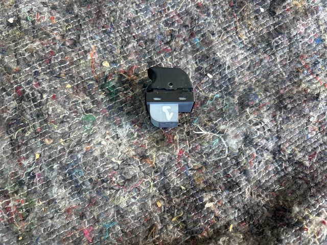 bontott AUDI A4 B8 Jobb hátsó Ablakemelő Kapcsoló