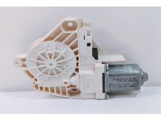 bontott AUDI A4 B8 Jobb hátsó Ablakemelő Motor