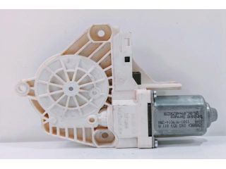 bontott AUDI A4 B8 Jobb hátsó Ablakemelő Motor