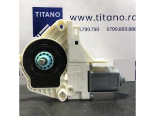 bontott AUDI A4 B8 Jobb hátsó Ablakemelő Motor