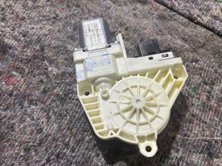 bontott AUDI A4 B8 Jobb hátsó Ablakemelő Motor