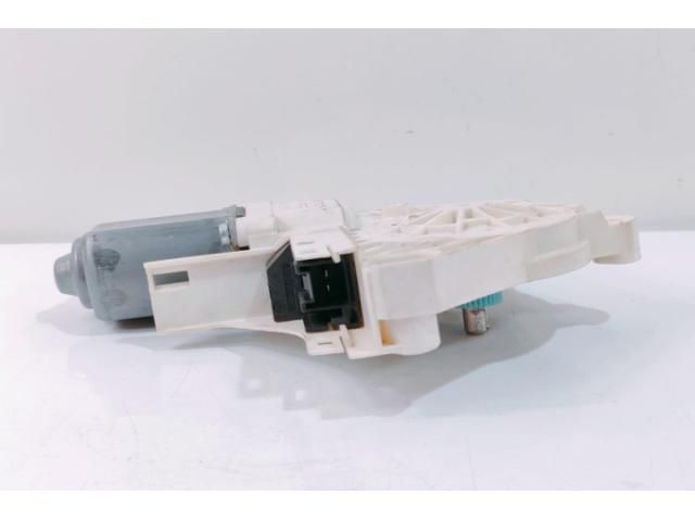 bontott AUDI A4 B8 Jobb hátsó Ablakemelő Motor