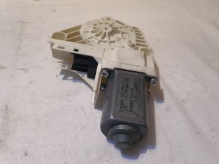 bontott AUDI A4 B8 Jobb hátsó Ablakemelő Motor