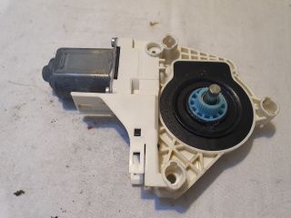 bontott AUDI A4 B8 Jobb hátsó Ablakemelő Motor