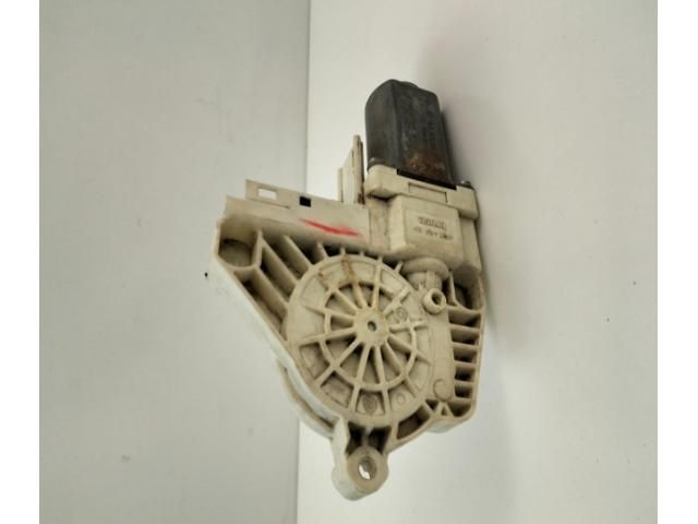 bontott AUDI A4 B8 Jobb hátsó Ablakemelő Motor