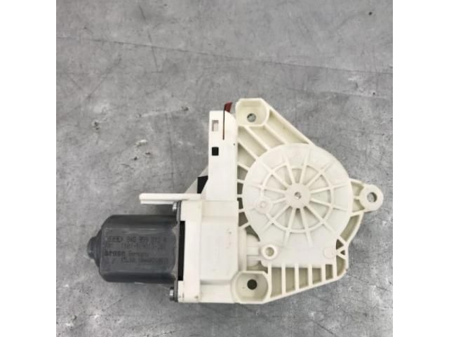 bontott AUDI A4 B8 Jobb hátsó Ablakemelő Motor