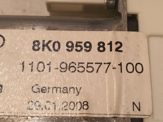 bontott AUDI A4 B8 Jobb hátsó Ablakemelő Motor