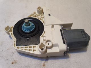 bontott AUDI A4 B8 Jobb hátsó Ablakemelő Motor
