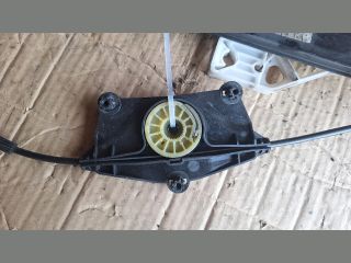 bontott AUDI A4 B8 Jobb hátsó Ablakemelő Szerkezet (Elektromos)