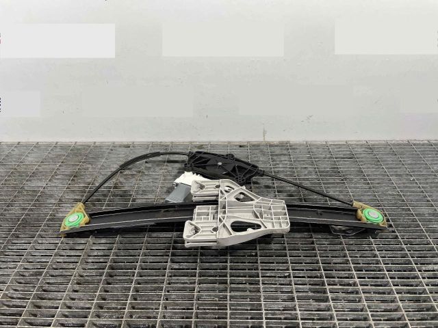 bontott AUDI A4 B8 Jobb hátsó Ablakemelő Szerkezet (Elektromos)