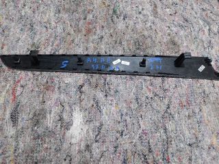 bontott AUDI A4 B8 Jobb hátsó Ajtó Díszléc