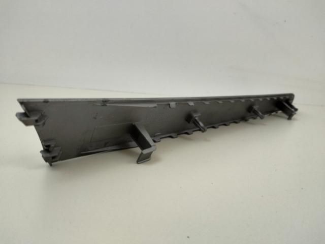 bontott AUDI A4 B8 Jobb hátsó Ajtó Díszléc