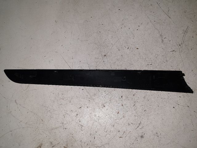 bontott AUDI A4 B8 Jobb hátsó Ajtó Kárpit Díszléc