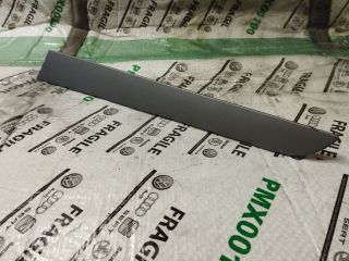 bontott AUDI A4 B8 Jobb hátsó Ajtó Kárpit Díszléc