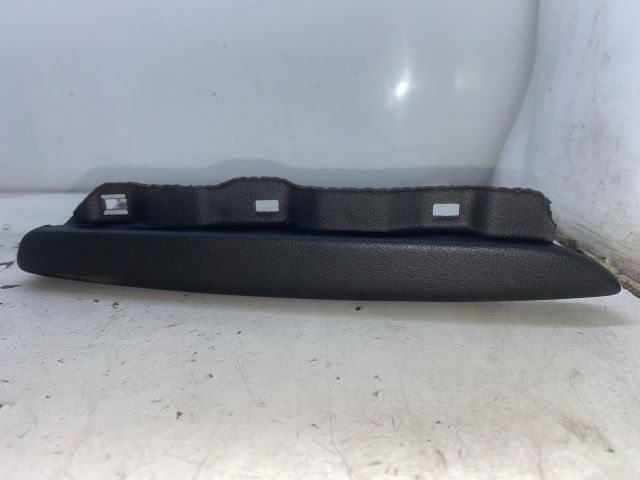 bontott AUDI A4 B8 Jobb hátsó Ajtó Kárpit Könyöklő