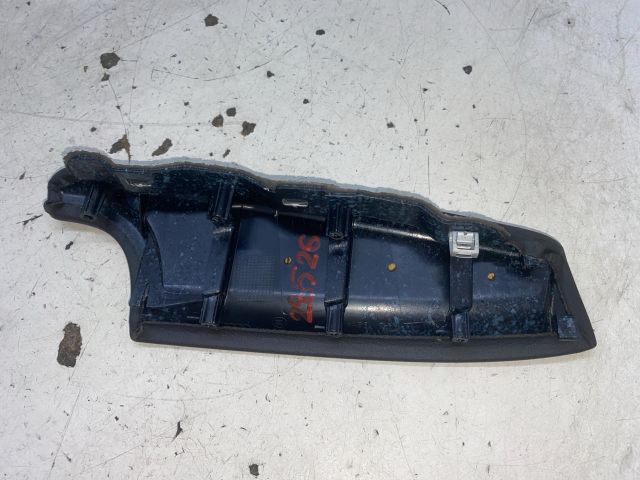 bontott AUDI A4 B8 Jobb hátsó Ajtó Kárpit Könyöklő