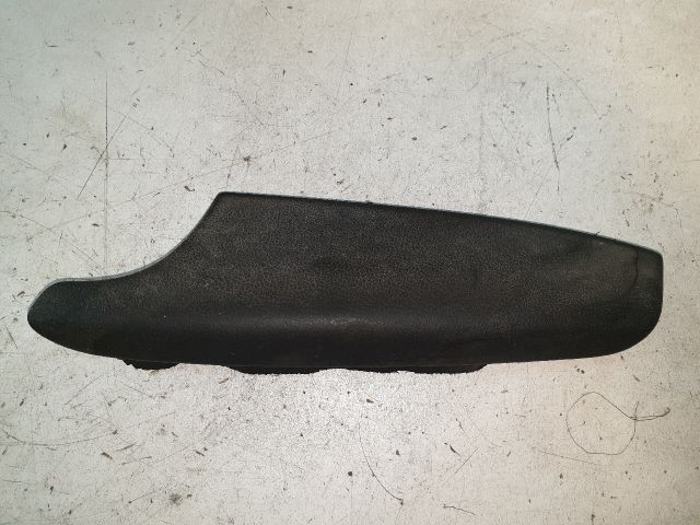 bontott AUDI A4 B8 Jobb hátsó Ajtó Kárpit Könyöklő