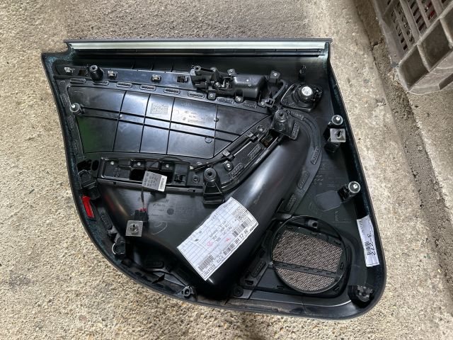 bontott AUDI A4 B8 Jobb hátsó Ajtó Kárpit