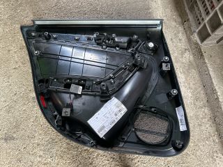 bontott AUDI A4 B8 Jobb hátsó Ajtó Kárpit