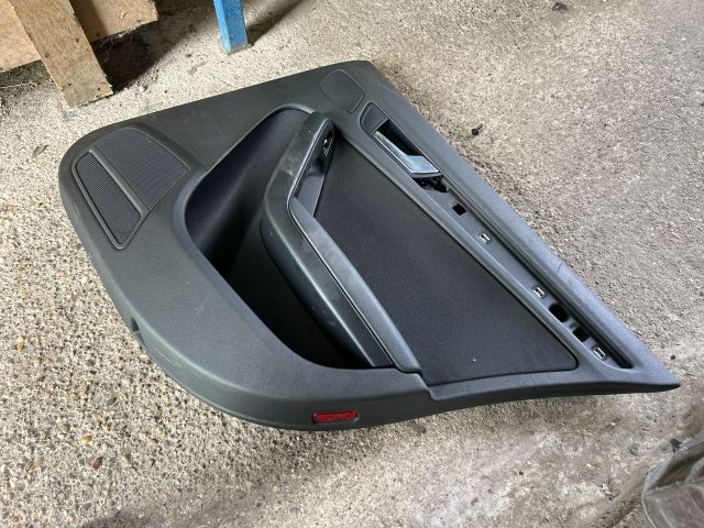 bontott AUDI A4 B8 Jobb hátsó Ajtó Kárpit