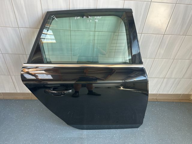 bontott AUDI A4 B8 Jobb hátsó Ajtó Kárpit