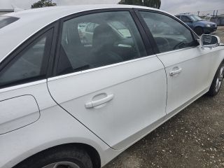 bontott AUDI A4 B8 Jobb hátsó Ajtó (Üres lemez)