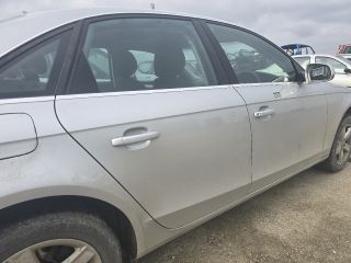 bontott AUDI A4 B8 Jobb hátsó Ajtó (Üres lemez)
