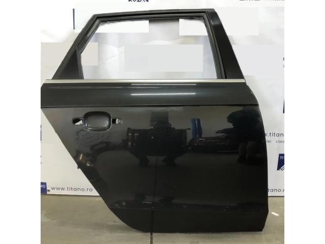 bontott AUDI A4 B8 Jobb hátsó Ajtó (Üres lemez)