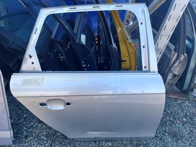 bontott AUDI A4 B8 Jobb hátsó Ajtó (Üres lemez)