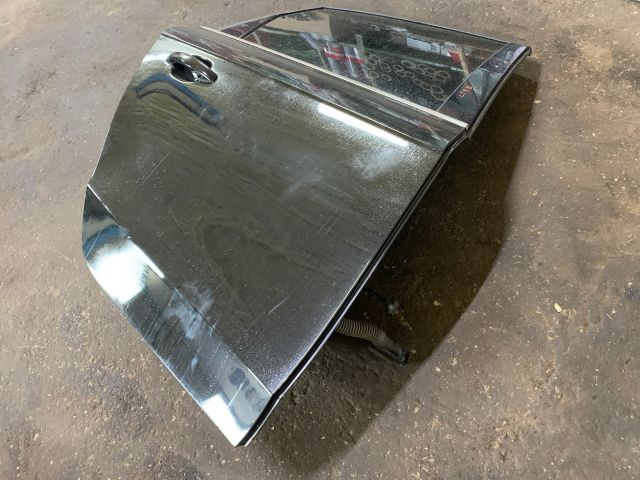 bontott AUDI A4 B8 Jobb hátsó Ajtó (Üres lemez)