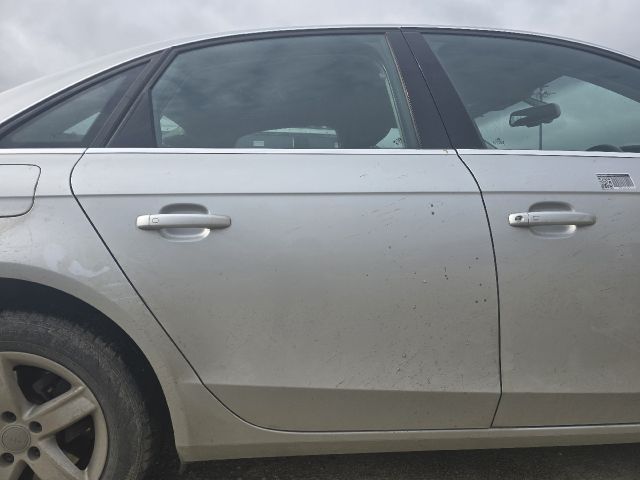 bontott AUDI A4 B8 Jobb hátsó Ajtó (Üres lemez)