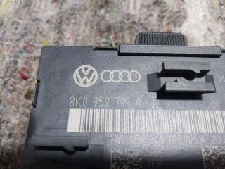 bontott AUDI A4 B8 Jobb hátsó Ajtó Vezérlőegység