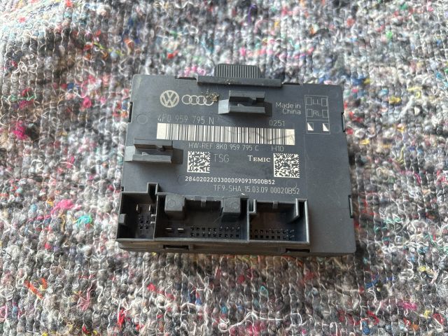 bontott AUDI A4 B8 Jobb hátsó Ajtó Vezérlőegység