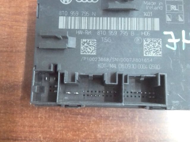 bontott AUDI A4 B8 Jobb hátsó Ajtó Vezérlőegység