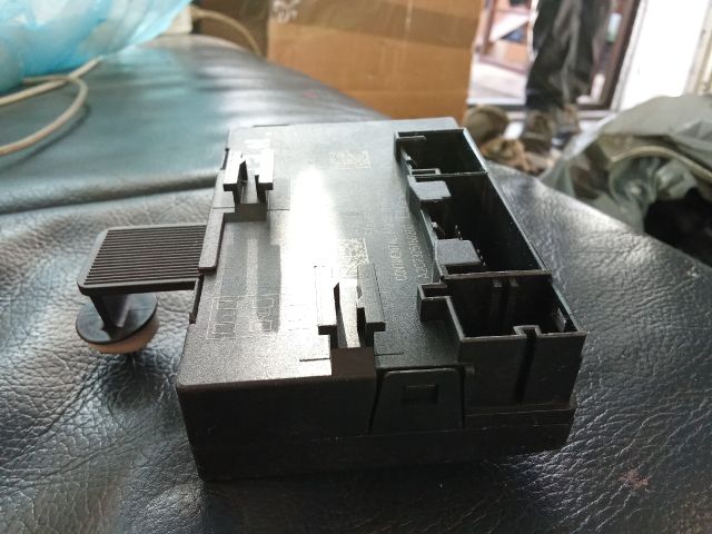 bontott AUDI A4 B8 Jobb hátsó Ajtó Vezérlőegység