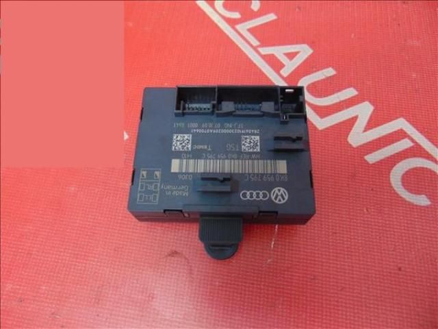 bontott AUDI A4 B8 Jobb hátsó Ajtó Vezérlőegység