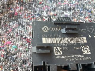 bontott AUDI A4 B8 Jobb hátsó Ajtó Vezérlőegység