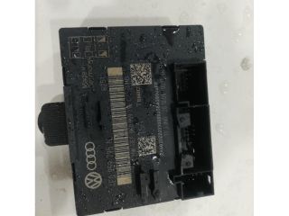 bontott AUDI A4 B8 Jobb hátsó Ajtó Vezérlőegység