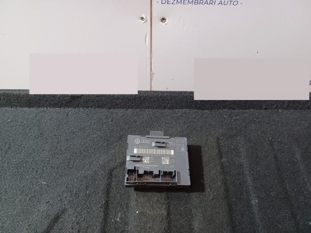 bontott AUDI A4 B8 Jobb hátsó Ajtó Vezérlőegység