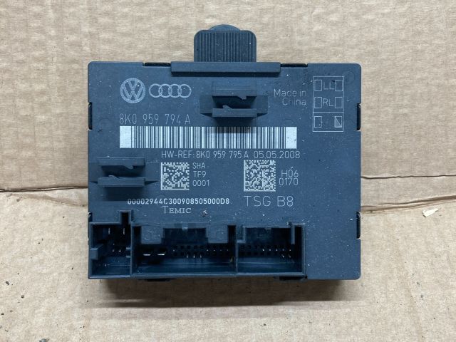 bontott AUDI A4 B8 Jobb hátsó Ajtó Vezérlőegység